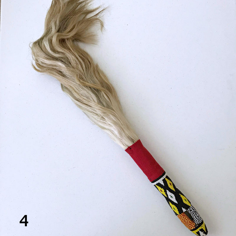 Beige horse tail hair bamileke tradition fly whisks - Cameroon - Afrilege