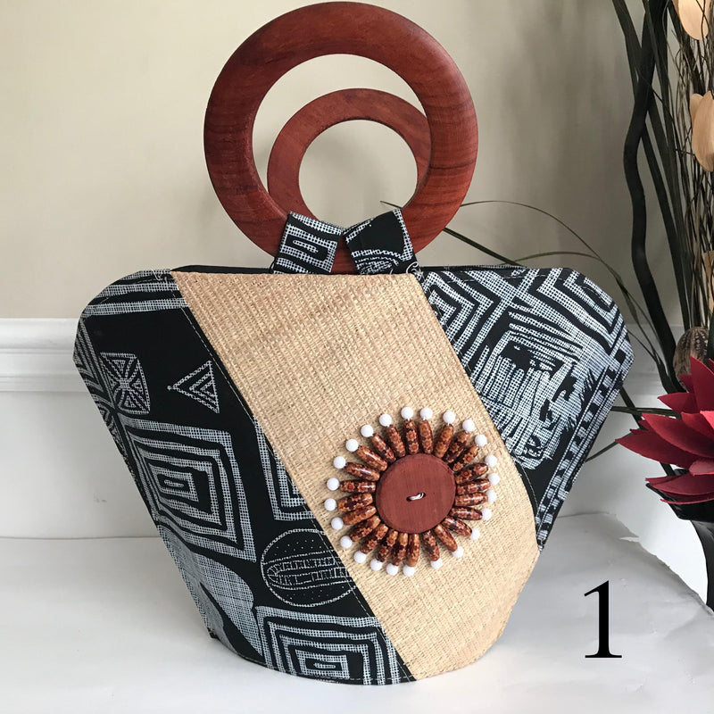 Bamileke Hand Woven Raffia Fibers African Basket bag with wood handle - Big - Afrilege