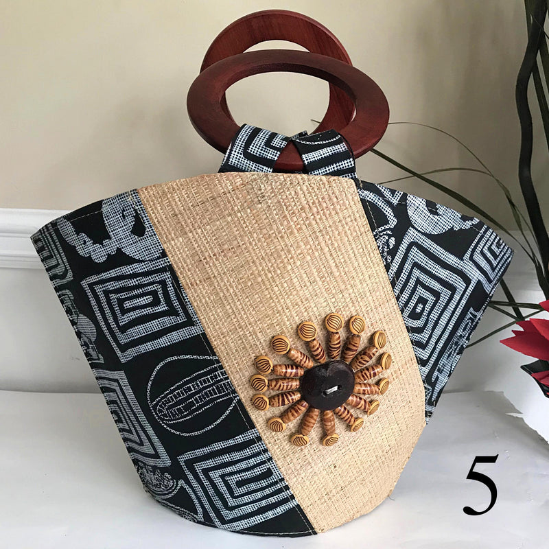 Bamileke Hand Woven Raffia Fibers African Basket bag with wood handle - Big - Afrilege