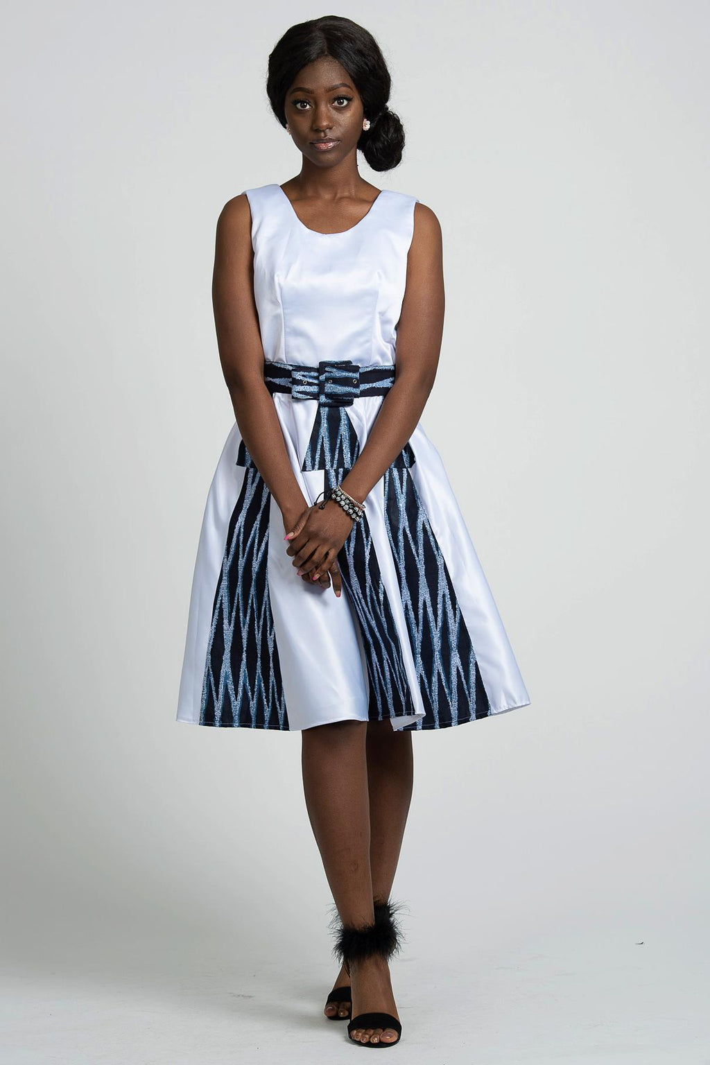 white african dress luxurious Midi with Sequined cape Small The fabric used for this clothing is 100% cotton African print Discover 140 white African dresses